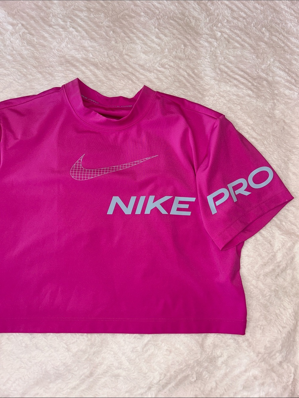 Nike Hot Pink Cropped Short Sleeve Tee with White Logos - Picture 11 of 11